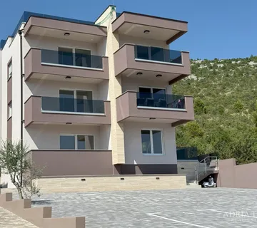 APARTMANI U NOVOGRADNJI UDALJENI 200 m OD MORA - SELINE - Starigrad Paklenica