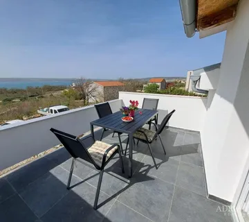 Trosobni Apartman S Pogledom Na More - Maslenica - Maslenica, Jasenice