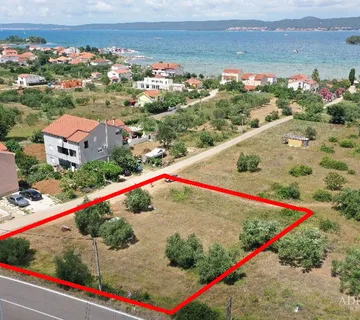 GRAĐEVINSKO ZEMLJIŠTE S POGLEDOM NA MORE, 200 m OD MORA, MRLJANE - PAŠMAN - cover