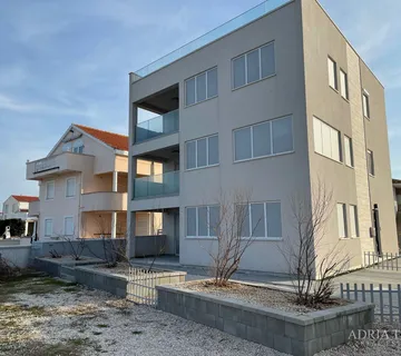 APARTMAN U PRVOM REDU DO MORA, POTPUNO OPREMLJEN - VIR - cover