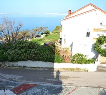 APARTMAN S BALKONOM NA PRVOM KATU - RTINA, BENIĆI - cover