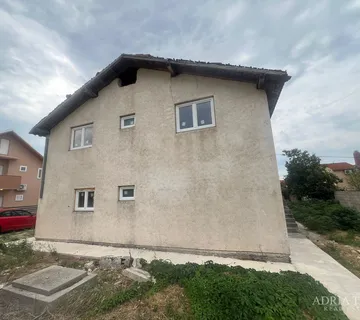 Kuća Za Uređenje S Građevinskom Dozvolom, Blizina Prirode - Polača