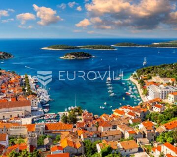 Hvar, Grabalj jedinstveno građevinsko zemljište na otoku Hvaru - cover