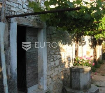 Istra, Šajini, kamena kuća sa šternom 166m2 za adaptaciju - cover