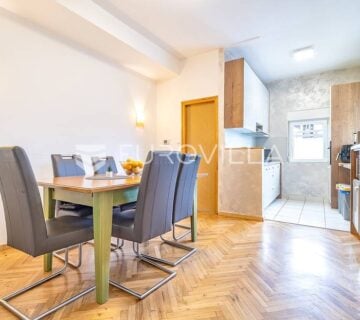 Velika Gorica, funkcionalna dvojna kuća  NKP 140 m2 - cover