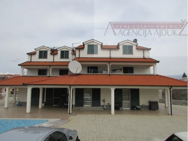 Imotski - Cista Provo vila  sa bazenom 742 m2 - sniženo - cover