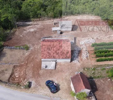 Imotski Vinjani Donji tri legalizirana objekta sa zemljištem - Imotski, Imotski