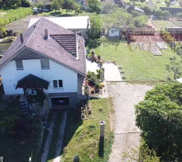 Kneževi vinogradi kuća 230 m2 + pomoćni objekt 60 m2 - Kneževi Vinogradi, Kneževi vinogradi
