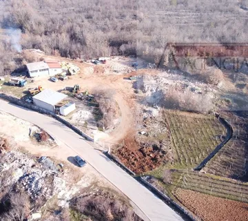 Imotski - Poljica dugoročni najam građevinskog zemljišta 20000 m2 - Imotski, Imotski