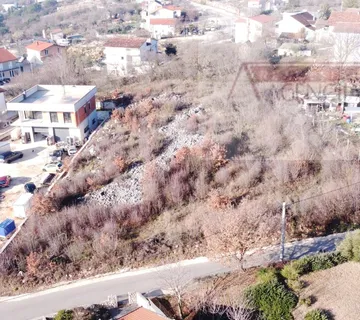 Imotski 2271 m2 građevinsko zemljište - NOVO! - cover