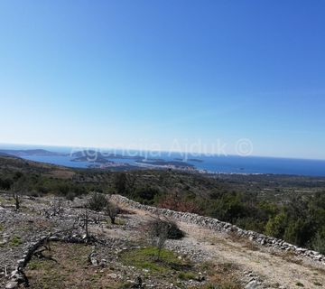 Šibenik Rogoznica 5636 m2 sa kućicom, pogled na more! - cover