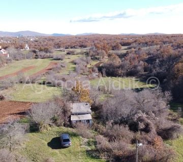 Imotski objekt + građevinsko zemljište 2413 m2 Proložac Gornji  - cover