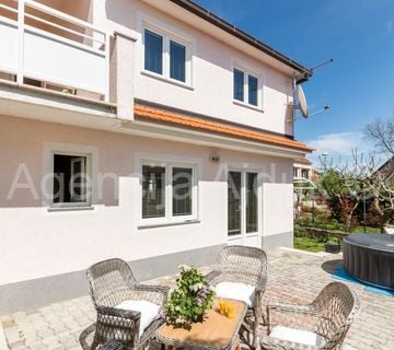 Imotski kuća 180 m2 sa okućnicom - Vinjani Donji (prodaja) - cover