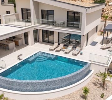 Split - vila Donja Podstrana pogled na more 370 m2 top nekretnina (prodaja) - cover