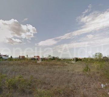 Zadar Vrsi građevinsko zemljište 1151 m2 - novo u ponudi - cover