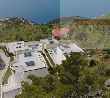 Omiš Lokva Rogoznica građevinsko zemljište 486 m2 + građevinska dozvola - cover