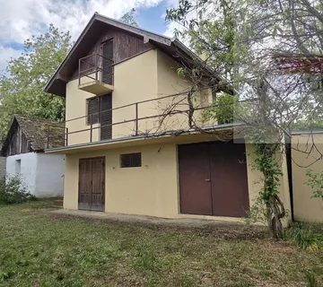 Baranja Draž planina vikend kuća 85 m2 sa podrumom + velika parcela - Draž, Draž
