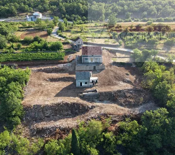 Imotski Vinjani Donji tri legalizirana objekta sa zemljištem - Imotski, Imotski