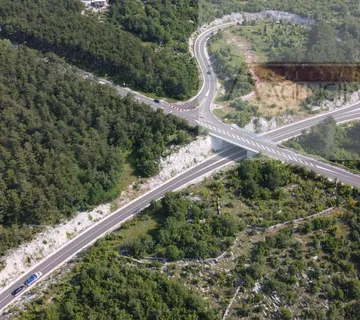 Zagvozd građevinsko zemljište 1817 m2 - novo u ponudi - Zagvozd, Zagvozd