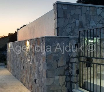 Omiš vila Stanići top lokacija - intima - pogled na more - cover