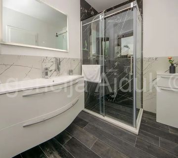Imotski vila 321 m2 - top ponuda - ekskluziva - novo u ponudi - cover