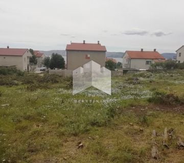 Novi Vinodolski, zemljište 2.500 m2 - cover