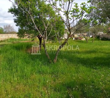 Istra/ Peroj , građevinsko zemljište 1000m2 600 m od plaže. - cover