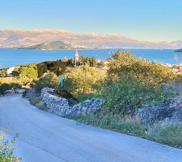 Slatine, poljoprivredno zemljište s pogledom na more, 4.880 m2 - Split