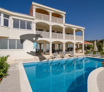 Sevid, spektakularna moderna vila s prekrasnim pogledom na more, 492 m2 - Marina
