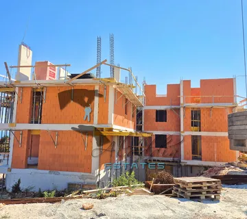 Okrug Gornji, raskošni stan u novogradnji s vrtom, suteren, 69 m2 - Okrug Gornji, Okrug