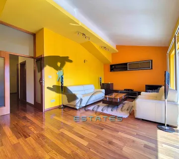 Seget Donji, odličan prostrani stan s pogledom, 112 m2 - Seget Donji, Seget
