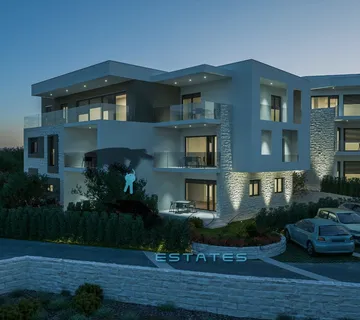 Brodarica, moderan stan blizu plaže, novogradnja, pogled, 102 m2 - Šibenik