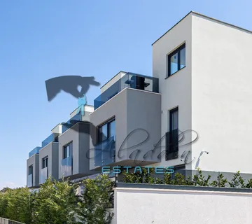 Okrug Gornji, četiri super vile u novogradnji, pogled na more, 225 m2 - Okrug Gornji, Okrug