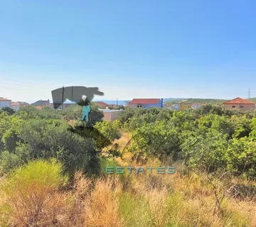 Plano, građevinsko zemljište mješovite namjene, 1.455 m2 - Plano, Trogir
