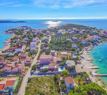 Sevid, super atraktivna čestica prvi red do mora, pravomoćna građevinska dozvola, 680 m2 - Marina