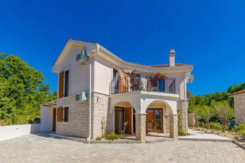 Malinskoj, otok Krk, Ekskluzivna mediteranska vila s bazenom ID 461 - cover