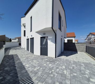 Dvojna kuća s jacuzzijem i pogledom na more u Malinskoj - ID 590 - cover