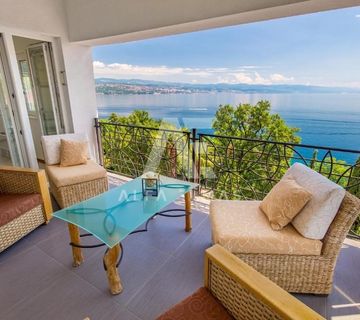 Opatija,moderan Penthouse sa pogledom na more!! ID 326  - cover