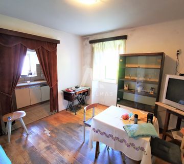 Malinska,samostojeća kuća za adaptaciju sa pogledmo na more!! ID 248 - cover