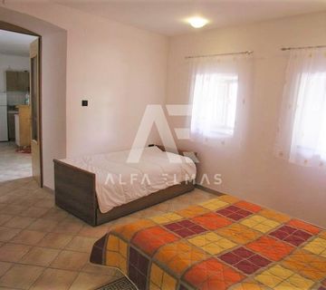 Malinska, okolica, kuća prvi red do mora! ID 377 - cover