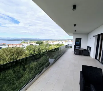 Malinska, luksuzni penthouse s bazenom i pogledom na more! id 648 - cover