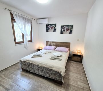 Krk, okolica, mediternaka vila sa dva dovetažna stana i dva bazena!  ID 65 - cover
