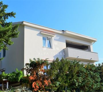 Krk, okolica, apartmanska kuća sa pogledom na more!!ID 355 - cover