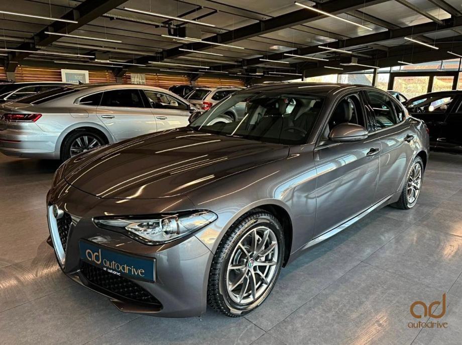 alfa-romeo-giulia-2.2-jtd-95.000km-leasing-rata-vec-365.00-slika-211940032