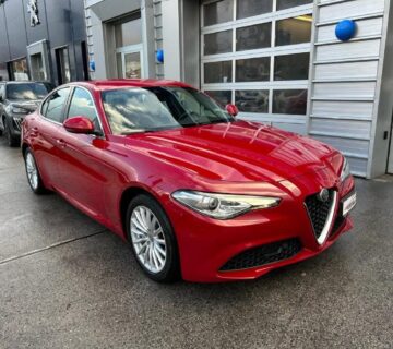 Alfa Romeo Giulia 2,2 JTD - model 2019 - 130.000km - SERVISNA - REG - cover