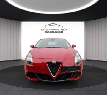 Alfa Romeo Giulietta 1,4 svojim kamionima uvozimo - do registracije - cover