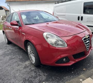 Alfa Romeo Giulietta 2,0 D. N. A * NAVI * - cover