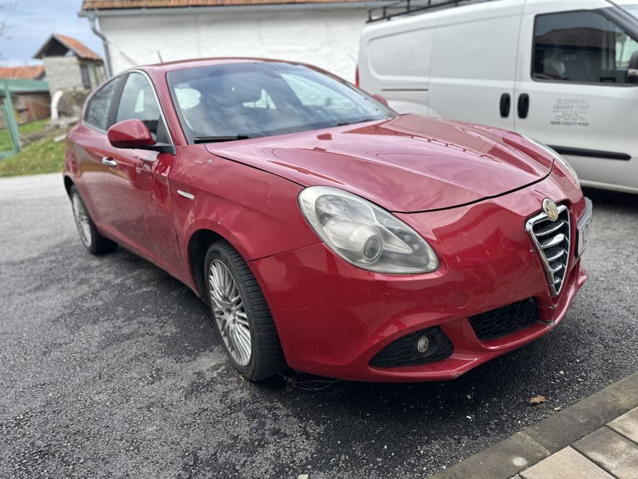 alfa-romeo-giulietta-2-0-d-n-a-navi-slika-216061787