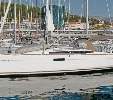 JEANNEAU SUN ODYSSEY 349 - cover