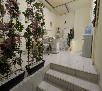 Malešnica, dvoetažni ulični lokal na prometnoj lokaciji - 50m2 - cover